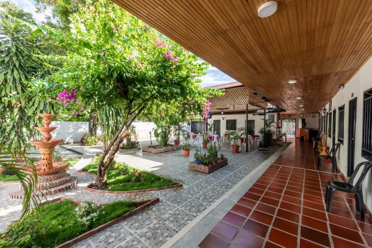 Hotel Colonial וילה-וייחה מראה חיצוני תמונה